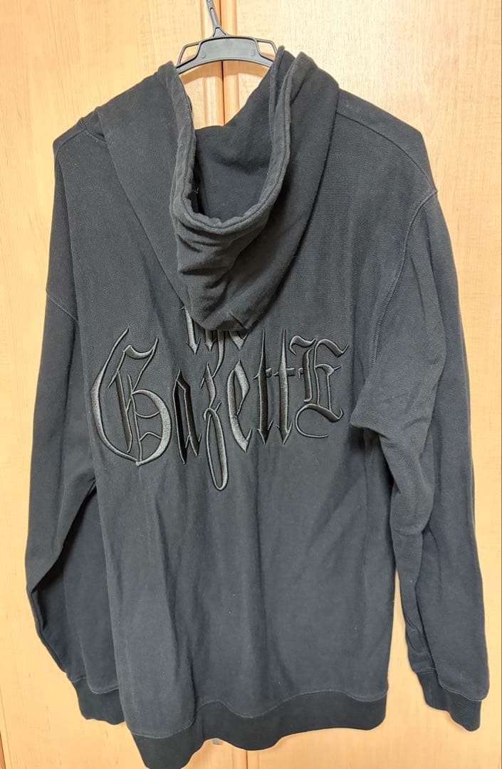 the GazettE ロゴパーカー ブラック Lサイズ