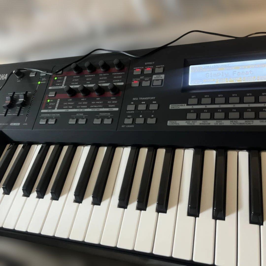 YAMAHA MOX6 シンセサイザー