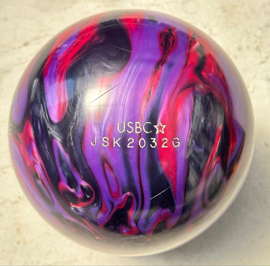 BLACK WIDOW NIGHTMARE 14LB ボウリングボール