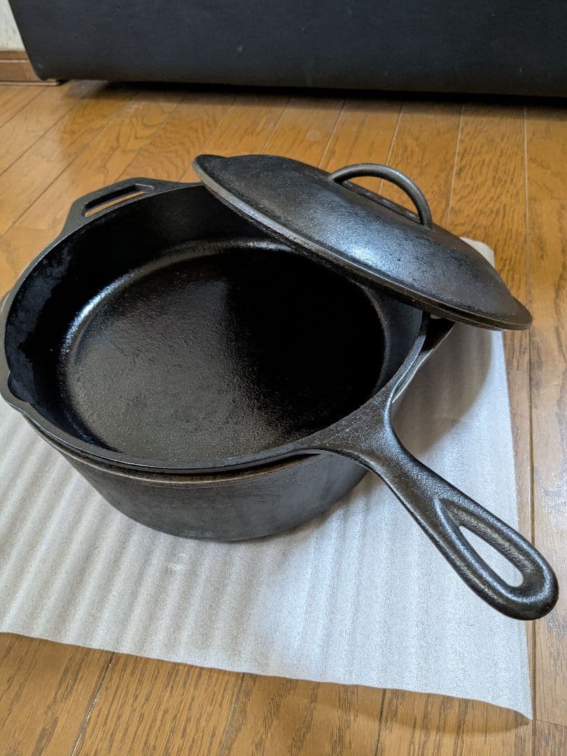 LODGE ダッチオーブン ・スキレット（10 1/4インチ）とグローブのセット