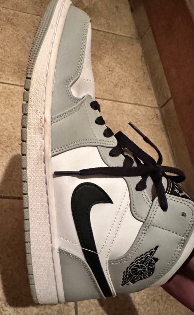 NIKE AIR JORDAN 1 MID / ジョーダン ブランド
