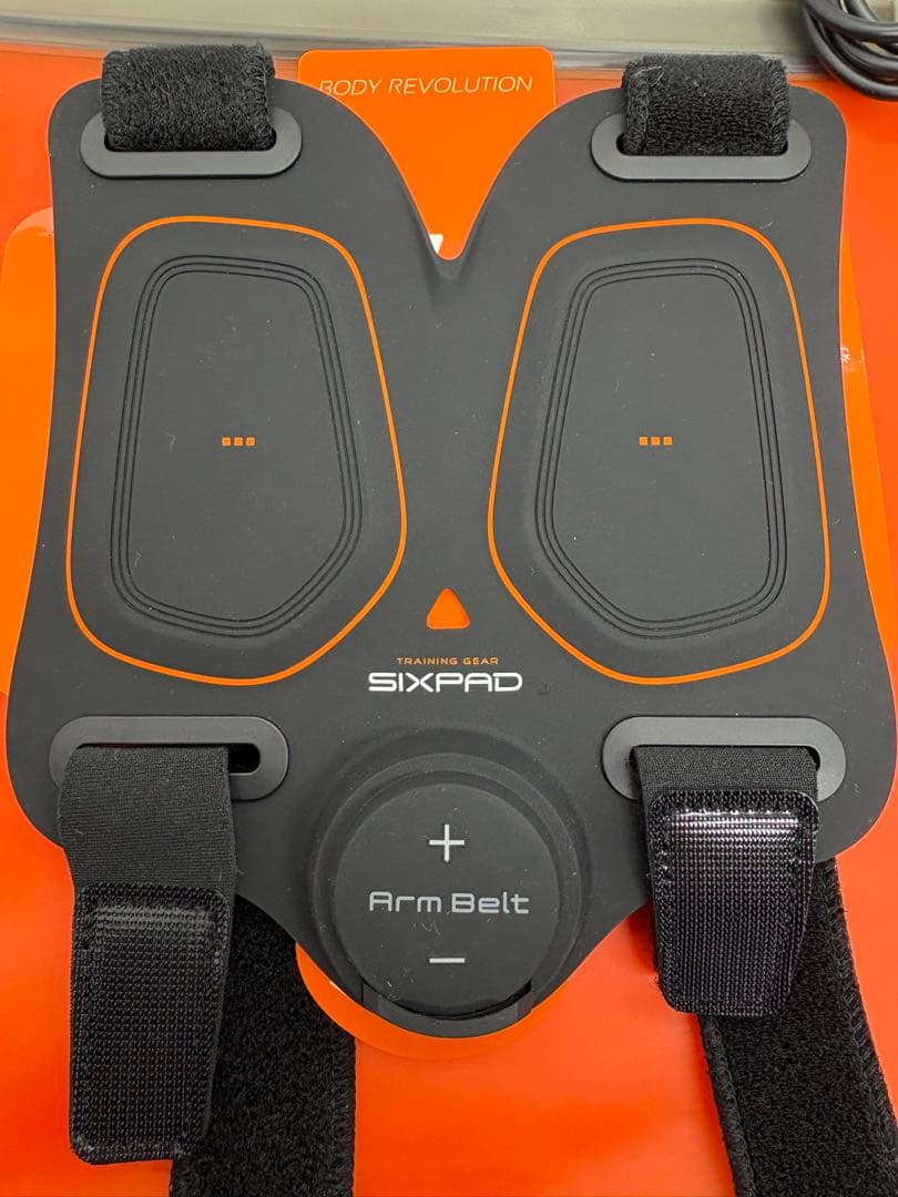 【ホワイトデー限定セール】【美品】SIXPAD アームベルト　Arm Belt