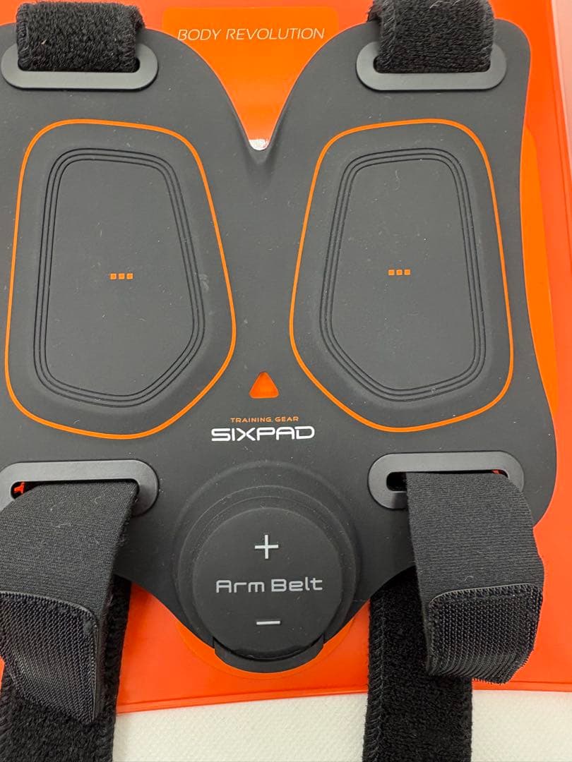 【ホワイトデー限定セール】【美品】SIXPAD アームベルト　Arm Belt