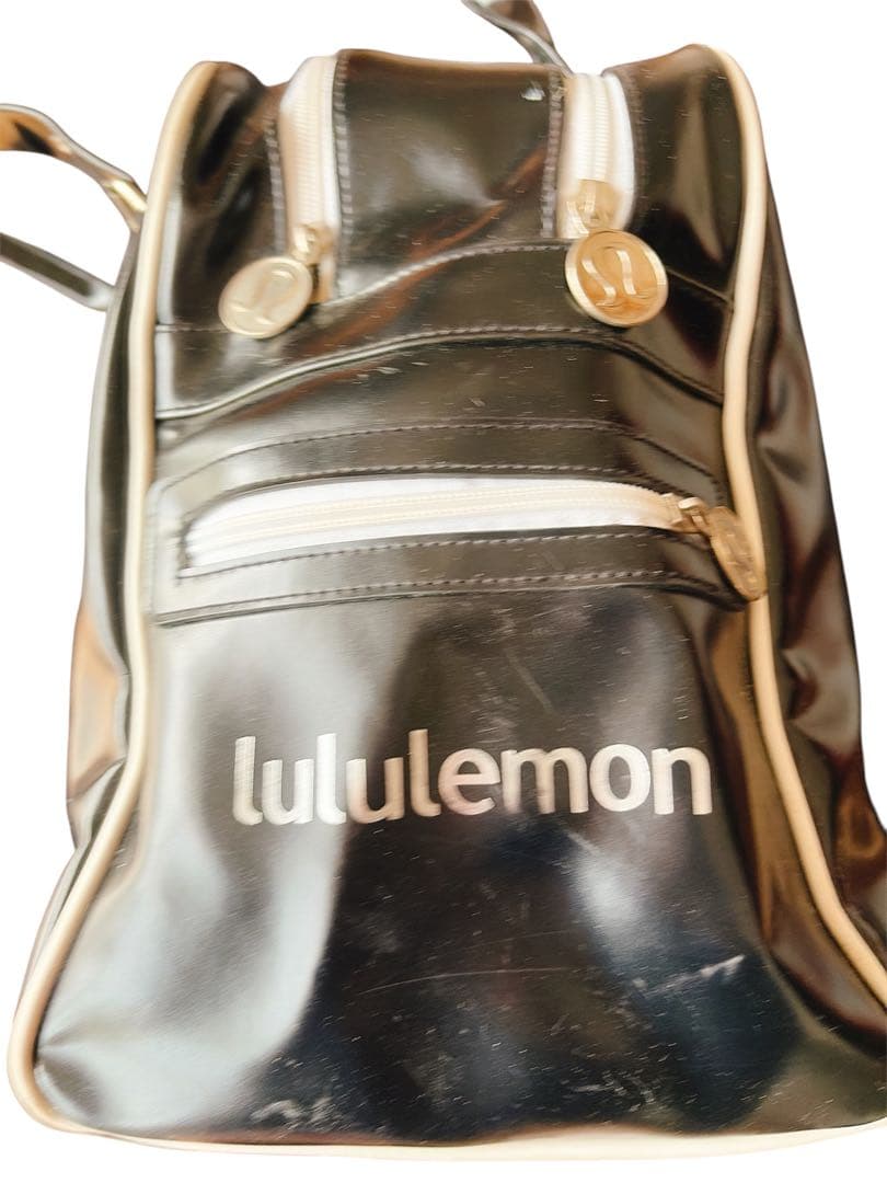 lululemon トートバッグ黒 ルルレモンボストンバッグエナメル調