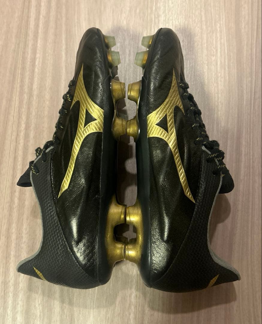 【極美品】MIZUNO REBULA 2 V1 JAPAN ミズノ サッカー