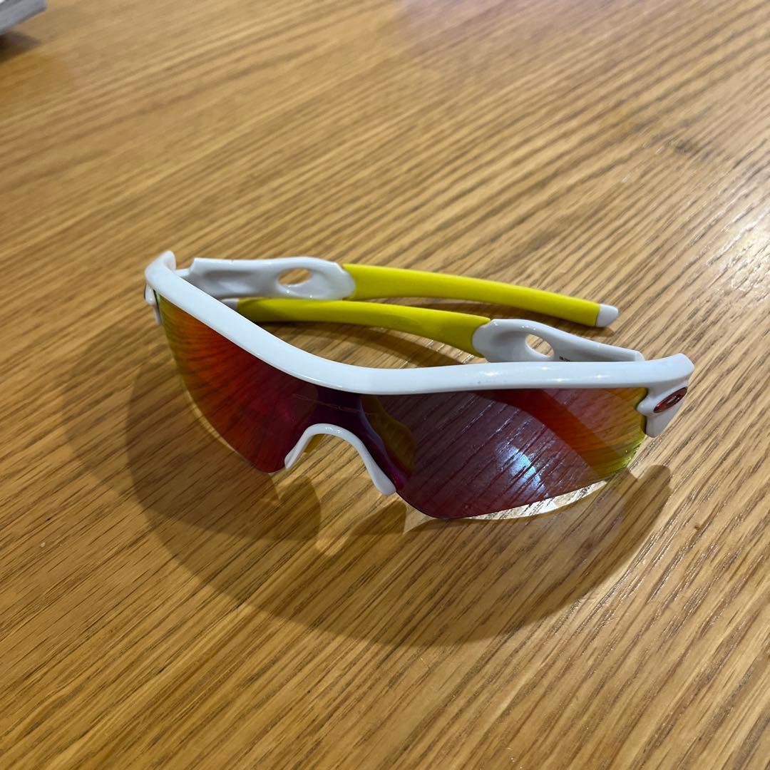 Oakley スポーツサングラス ホワイト/イエロー