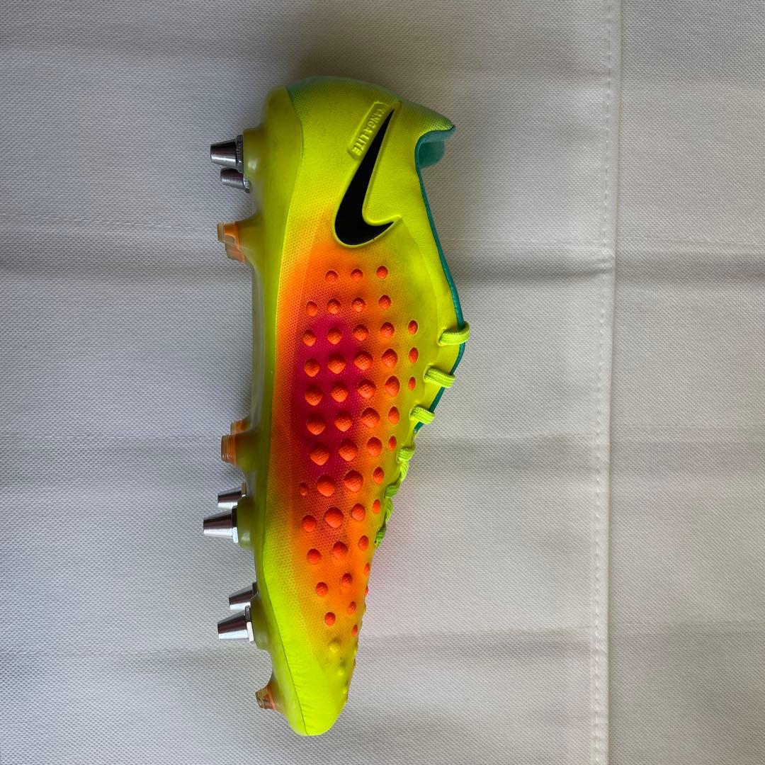 サッカースパイク ナイキ マジスタ オーパス 廃盤 SG プロ 26.5cm