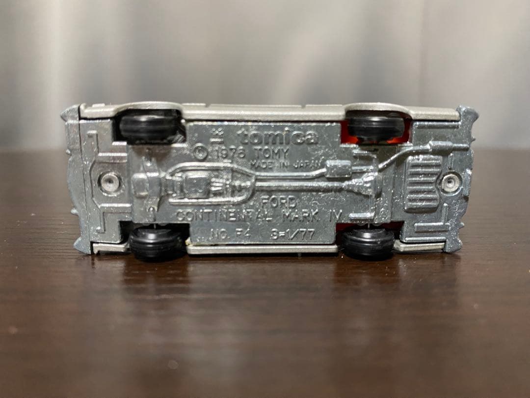 トミカ 外国車シリーズ フォード コンタクト マークIV