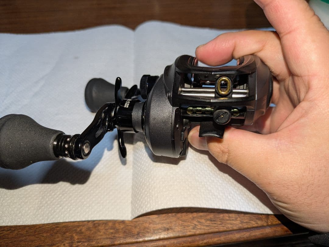 アブガルシア レボビースト40 REVO BEAST 40 右ハンドル　本体のみ