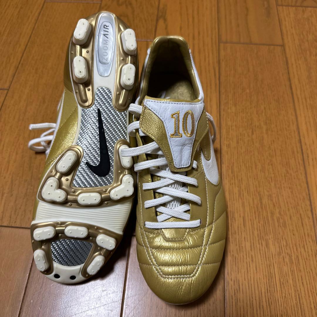 ゴールド サッカーシューズ R10