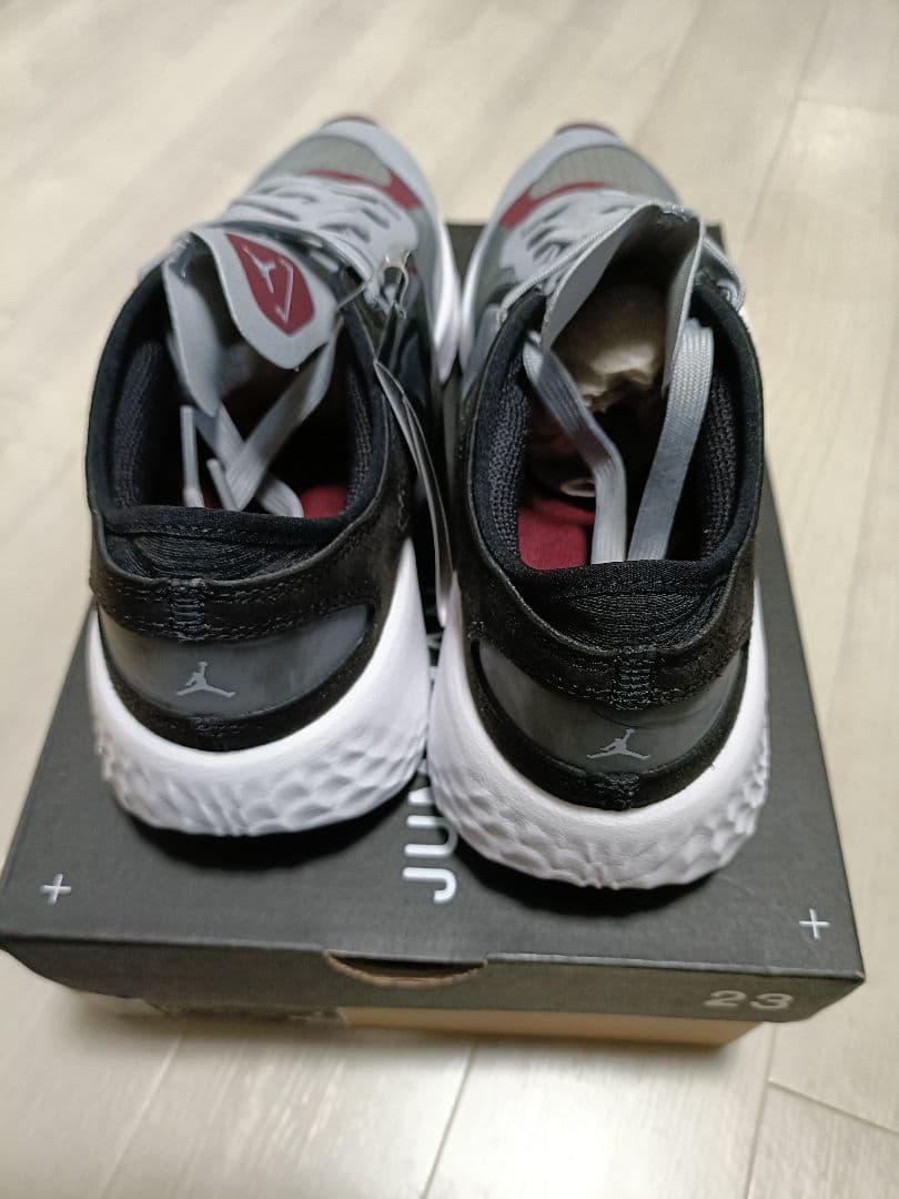 ★☆JORDAN DELTA 3 LOW 新品未使用タグ付き 断捨離 最終値下げ