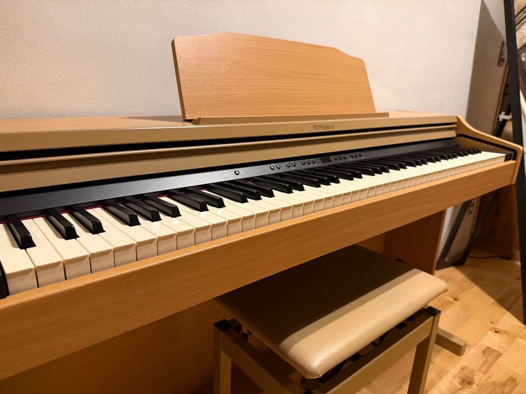 Roland《RP501》電子ピアノ
