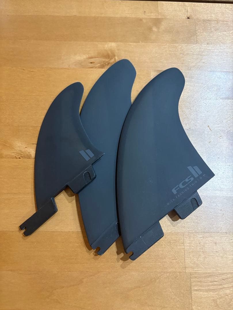 【新品】FCS2 Mick Fanning ツインスタビライザーフィン 黒