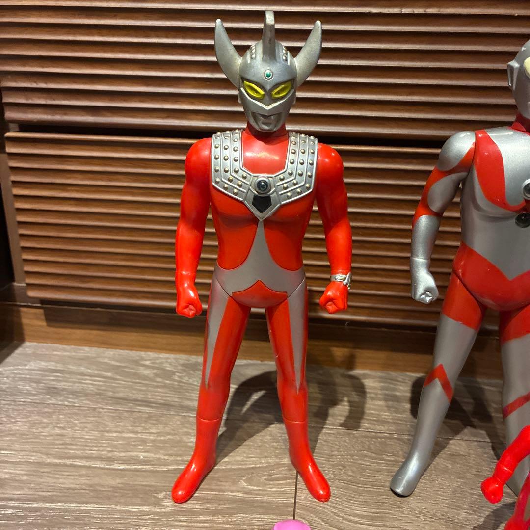 ウルトラマン　赤レンジャー　レオンチャンネル　戦隊ヒーロー　まとめ