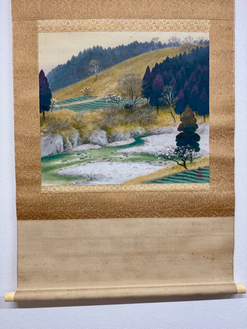 【 山下 巌 】【 早春 】絹本彩色 日本画 軸装 共箱・二重箱・太巻軸棒 牙軸