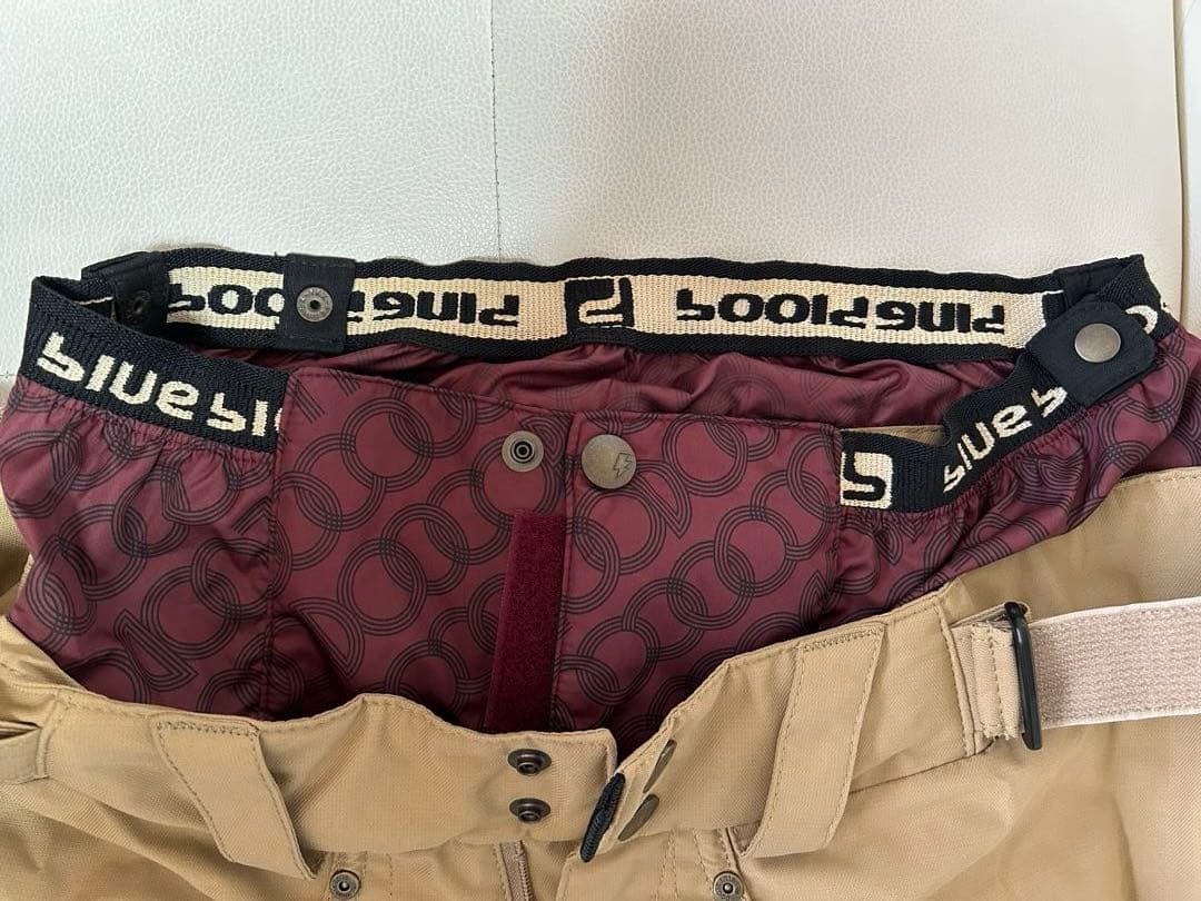 BLUE BLOODスノーボードウエア パンツ XSサイズ ベージュ