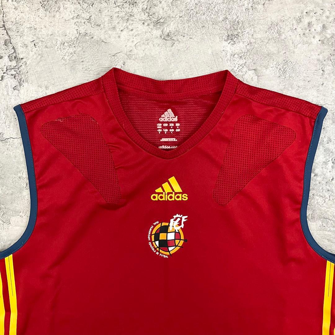 adidas サッカースペイン代表 ノースリーブ プラクティスシャツ 古着 ロゴ