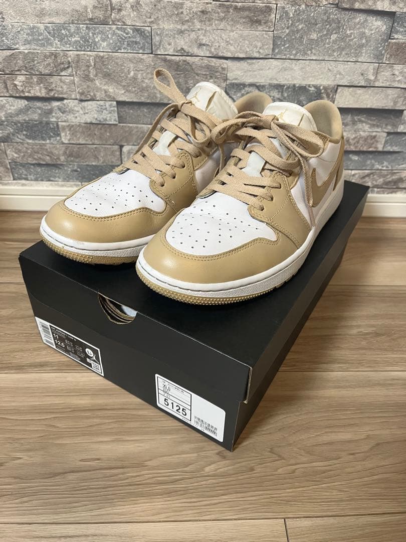 ゴルフシューズ　29 センチ　Nike Air Jordan ベージュ/ホワイト