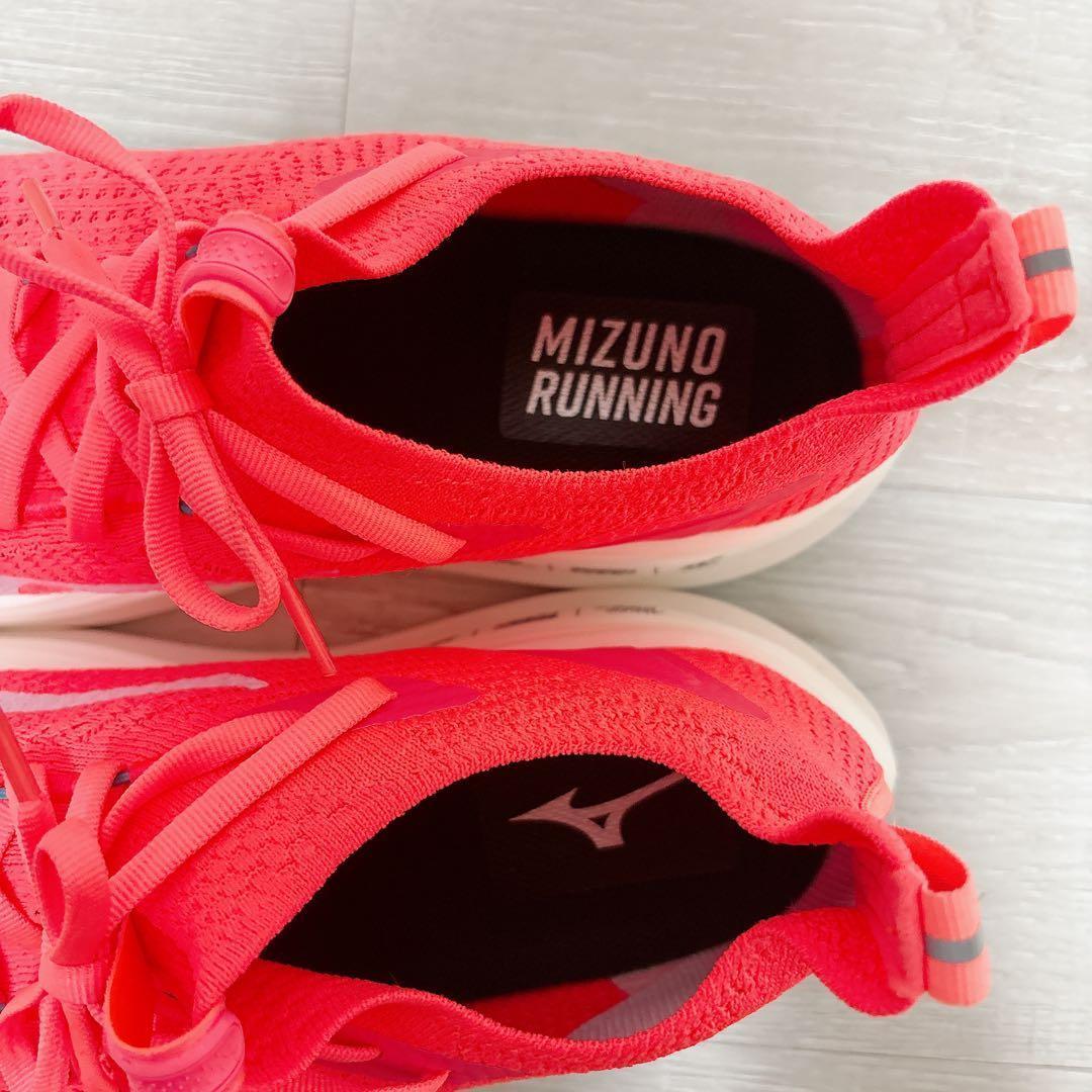 【極美品】ミズノ MIZUNO ネオビスタ２　ランニングシューズ 28