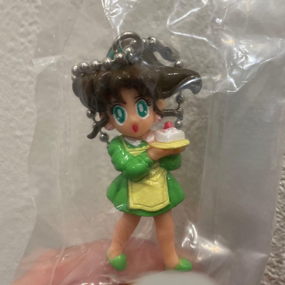 新品　セーラームーン　セーラースイング　木野まこと　キーホルダー　ウェイトレス