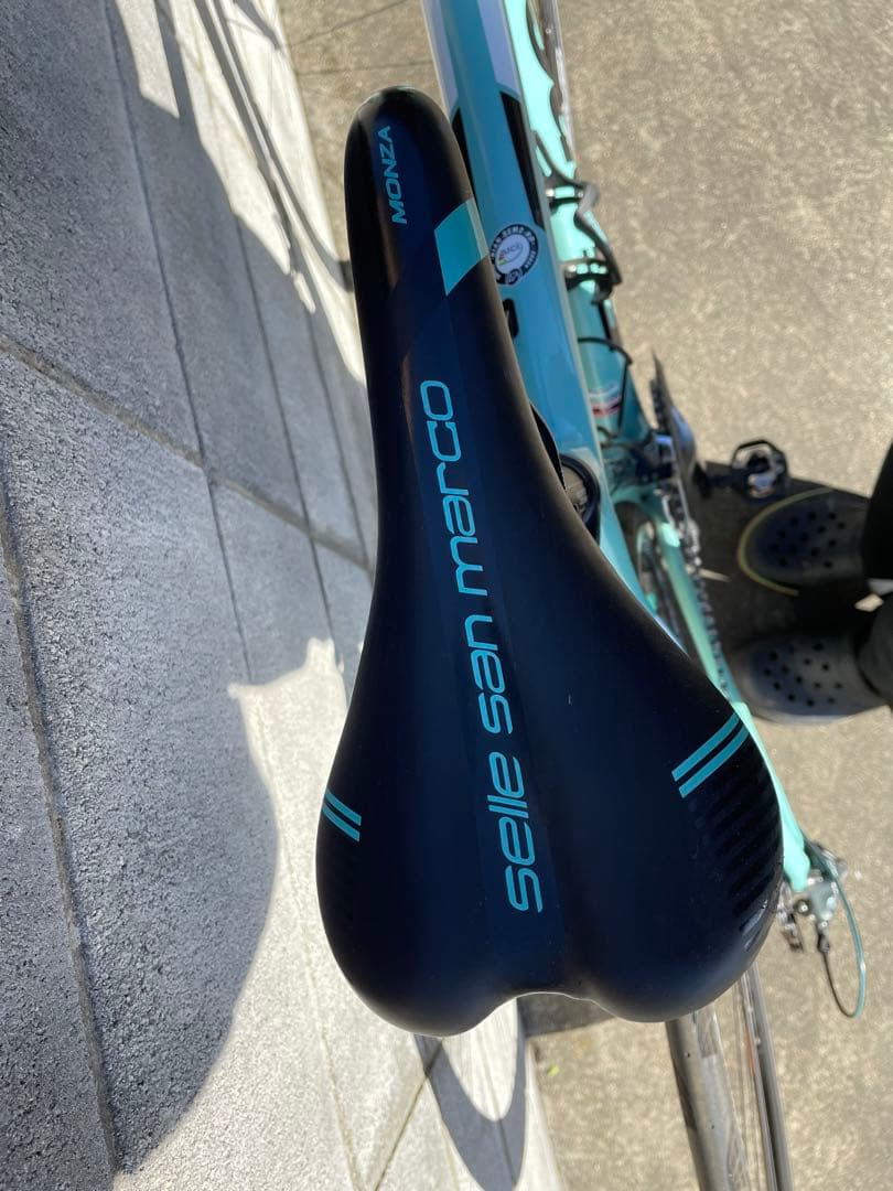 Bianchi 2018モデルSEMPRE PRO TIAGRA ロードバイク