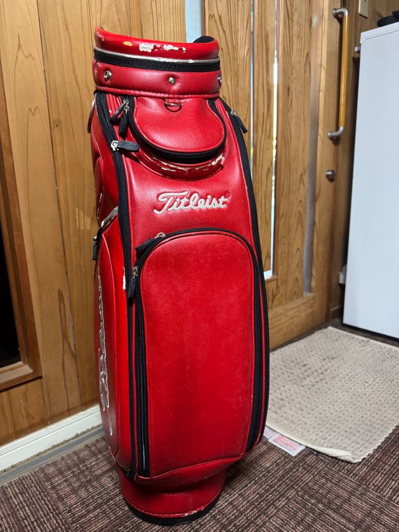 Titleist レッド キャディバッグ