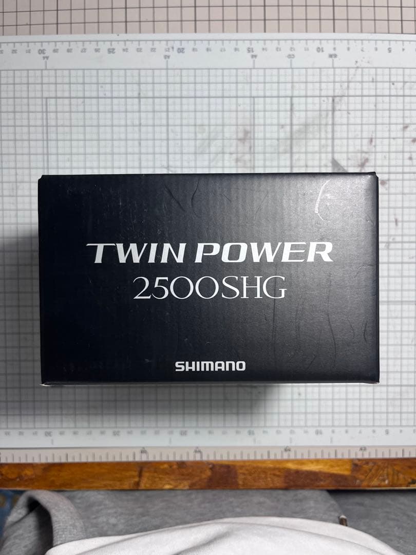 【新品未使用】シマノ 20 ツインパワー 2500SHG