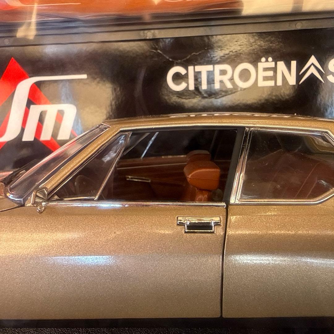 No.49 NOREV社製のシトロエン（Citroën）SMモデルカー