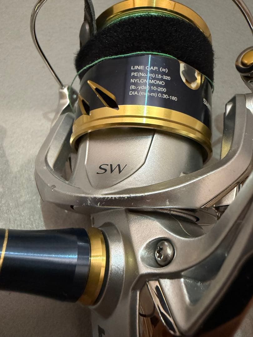 SHIMANO STRADIC SW 4000HG ⭐︎替えスプール付き⭐︎