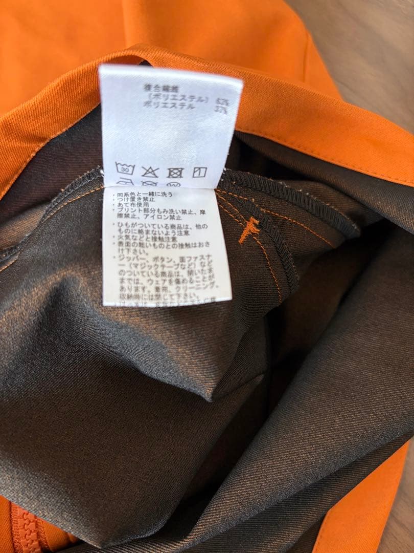 MOVE SPORT フルジップフーディ　ウィンドブレーカー　撥水　オレンジ