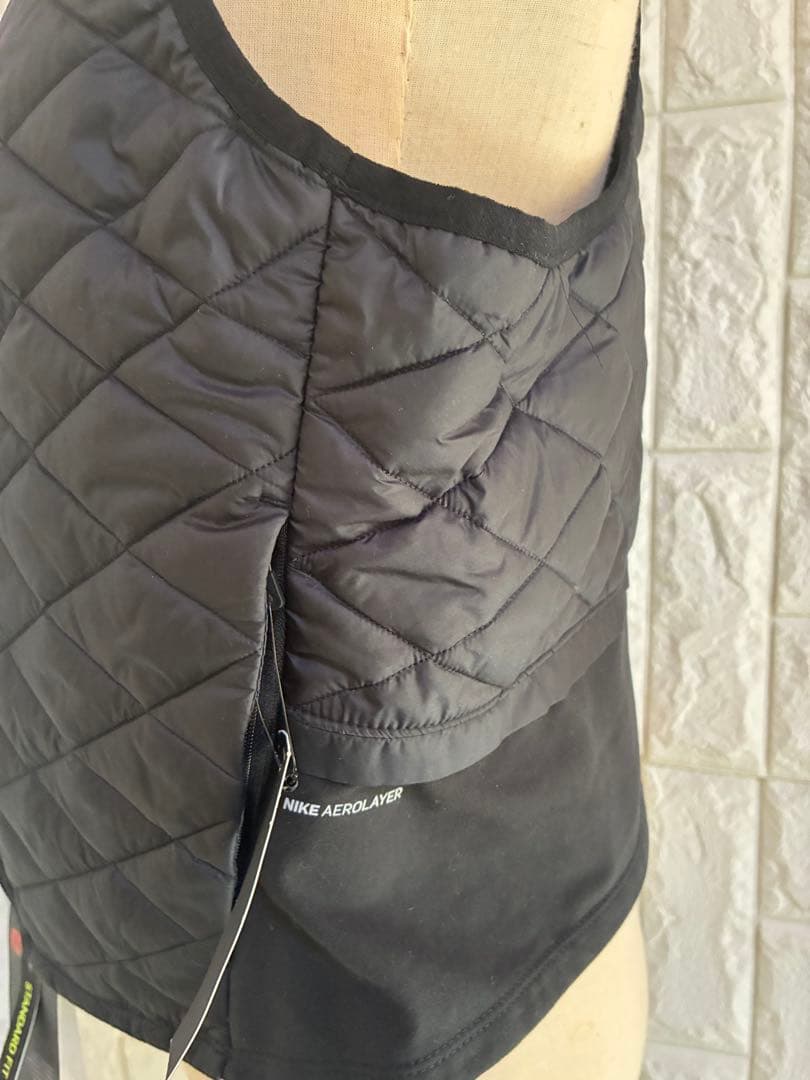 Nike Aeroplayer キルティングアウター　ナイキランニングベスト