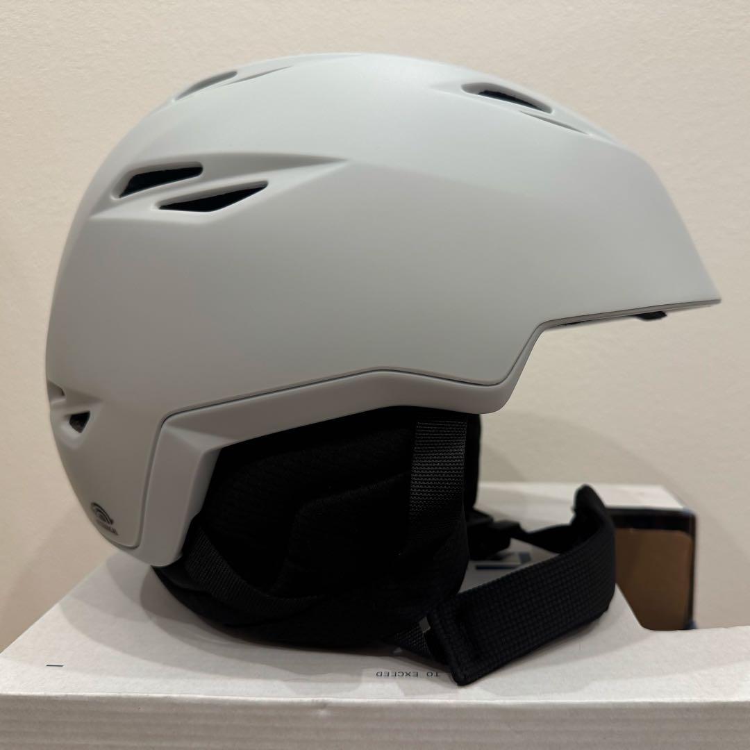 【新品】GIRO Grid Spherical ヘルメット LIGHT GREY