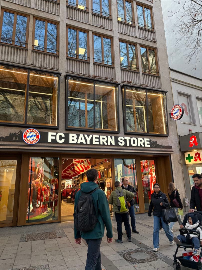 FC Bayern München OLISE オリーセ17番半袖