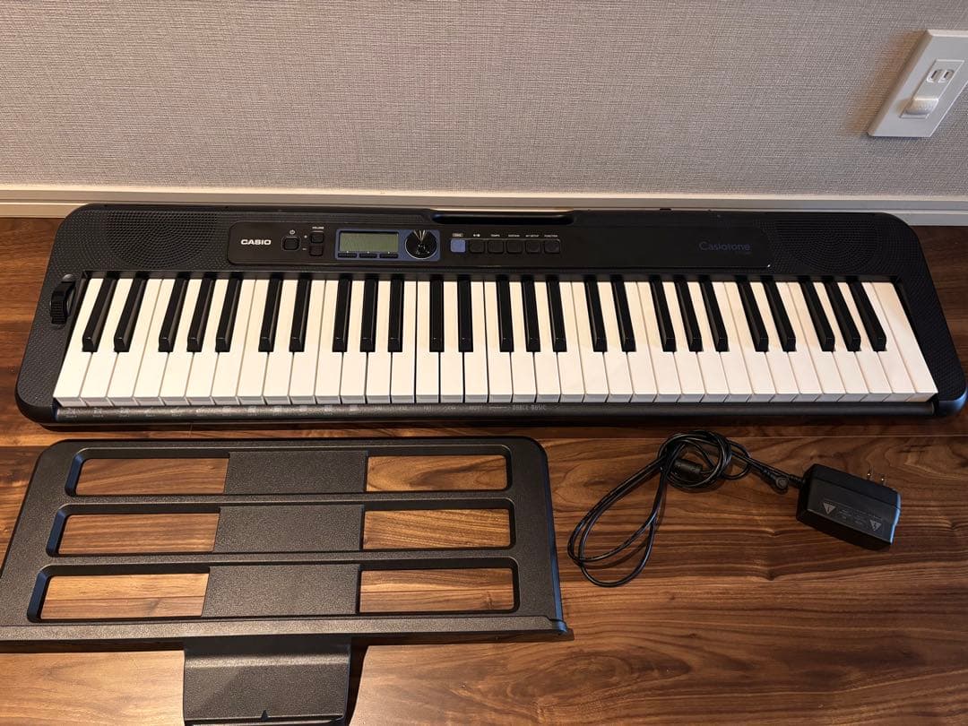 25年製　美品　CASIO Casiotone 61鍵 ブラック　CT-S300