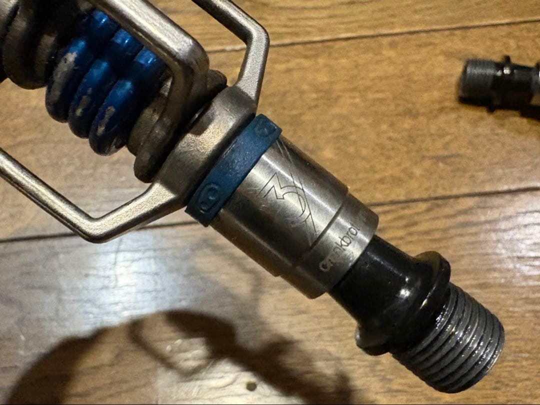 Crank brothers EGGBEATER3ビンディングペダル