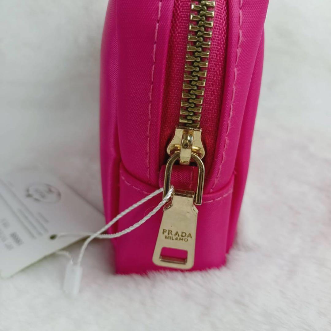 PRADA ノベルティ ナイロン ピンク ポーチ ボックス型