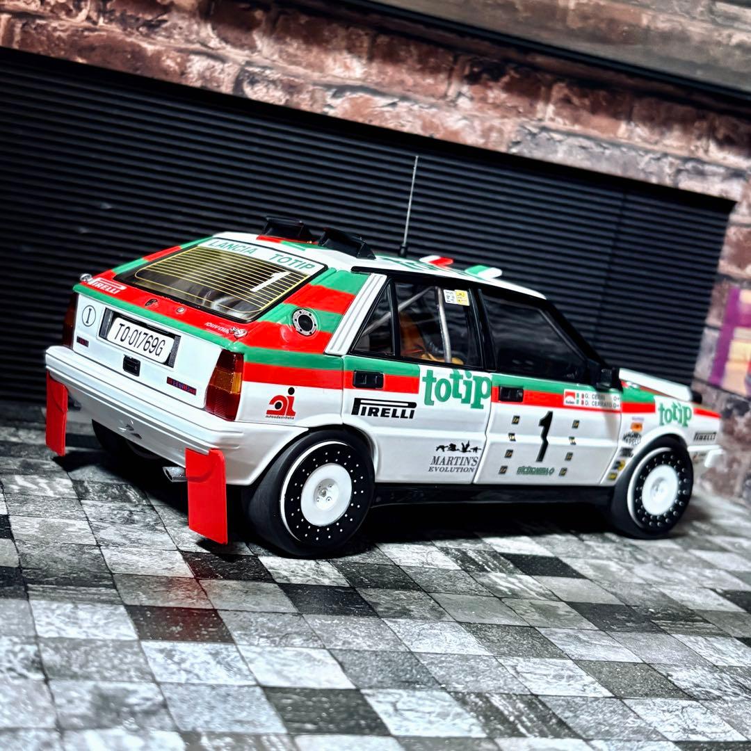 1/18 京商 ランチア デルタ HF 4WD Team totip 1987