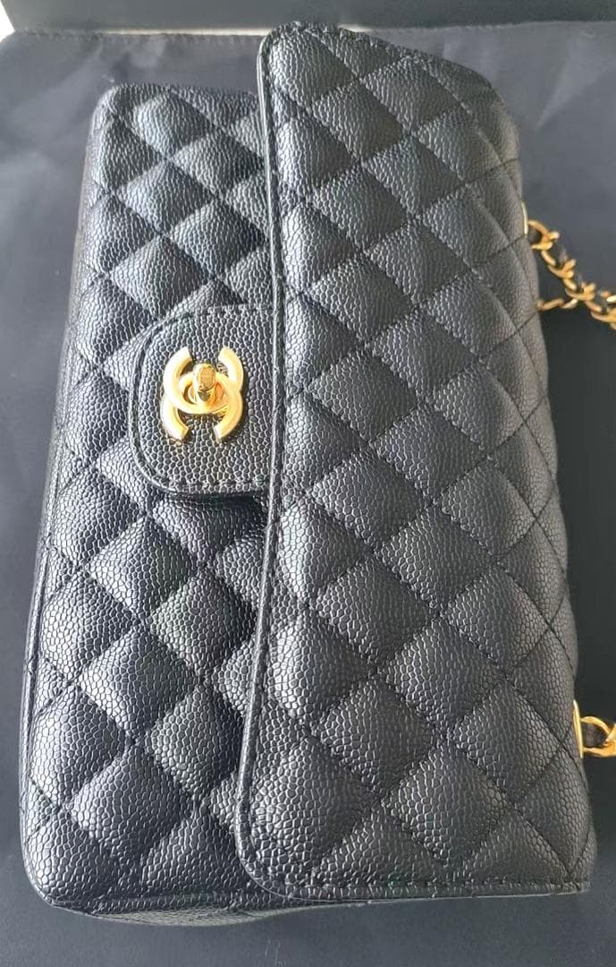 ✨新品✨極美品✨ VIP限定 ブラック キルティングバッグ