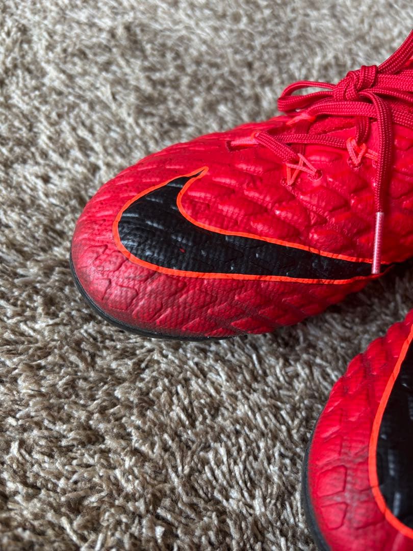 ナイキファントムヴェノム3 NIKE Hypervenom Phantom