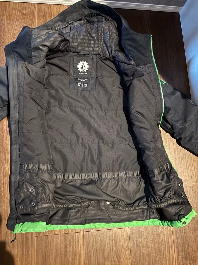 【上下セット】VOLCOM ボルコム キッズスノーウェア　Sサイズ