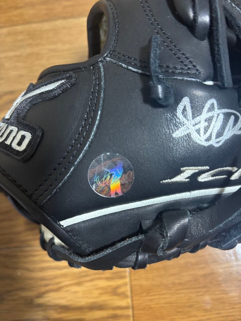 イチロー直筆サイン入りプレミアグッズ MLB イチロー マリナーズ 直グローブ