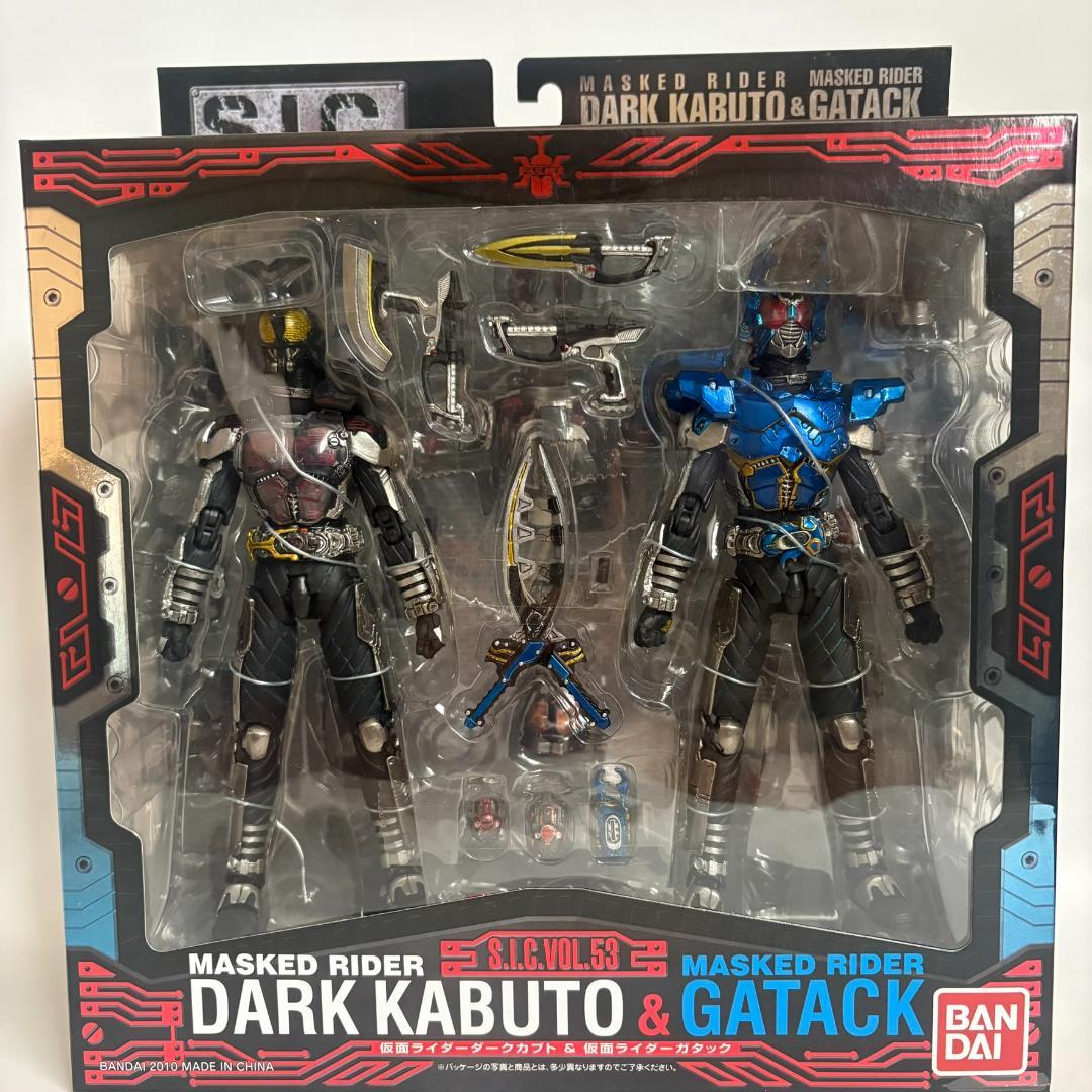 SIC 仮面ライダーイクサ＆ダークキバ 仮面ライダーガタック＆ダークカブト 新品