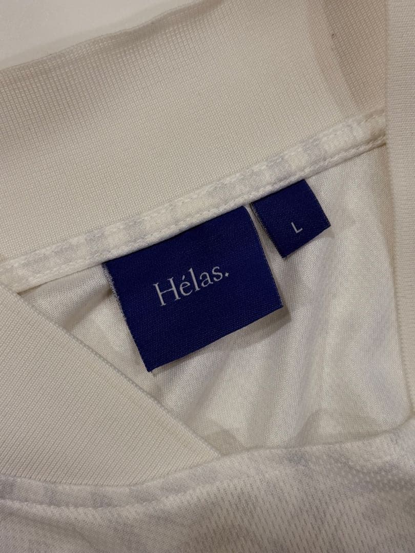Helas SS24 サッカーTシャツ