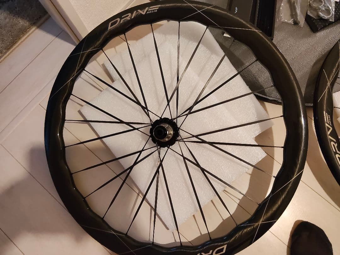ELITEWHEELS DRIVE HELIX 46D カーボンホイール
