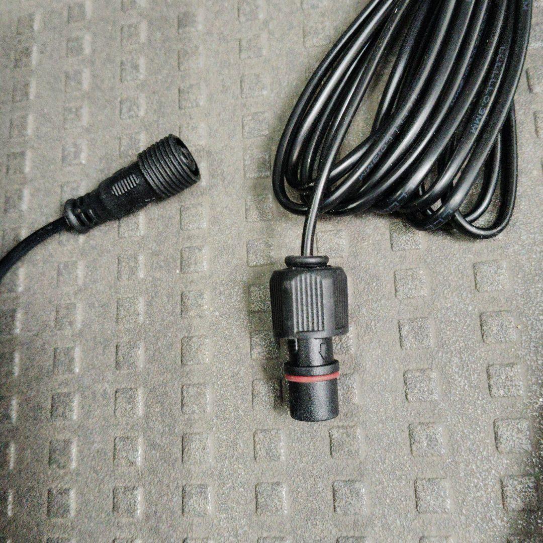 値下げ　太陽電池パネル付LED 照明　　2