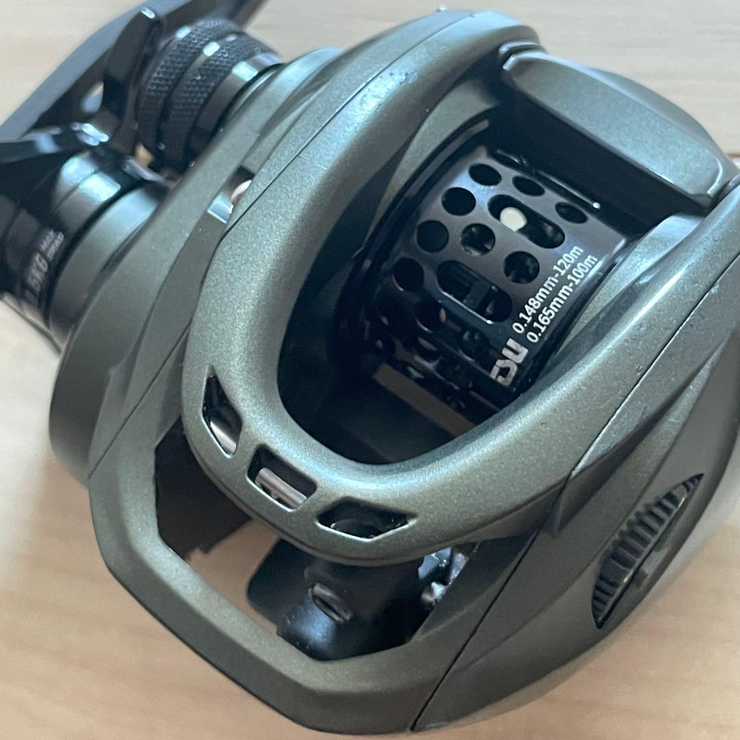 ダークウルフ ウルトラ KF-50S ベイトフィネス　右ハンドル　替スプール付き
