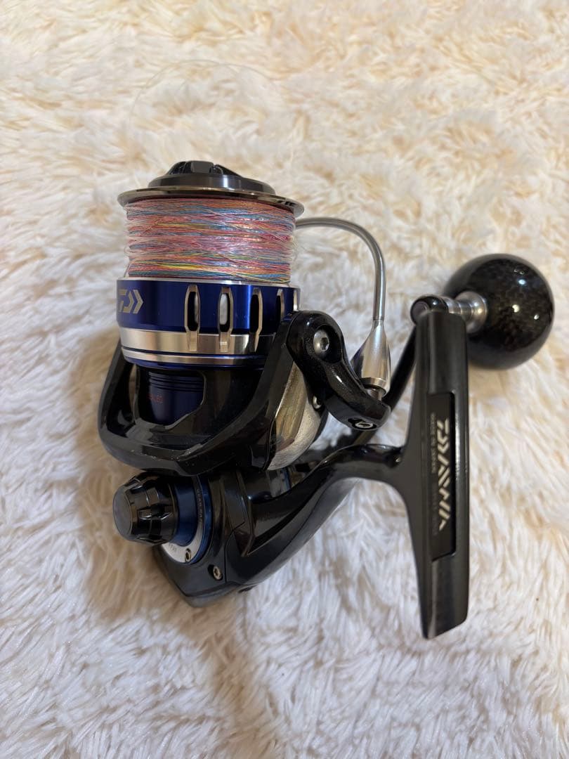 DAIWA 15 SALTIGA 4000 スピニングリール