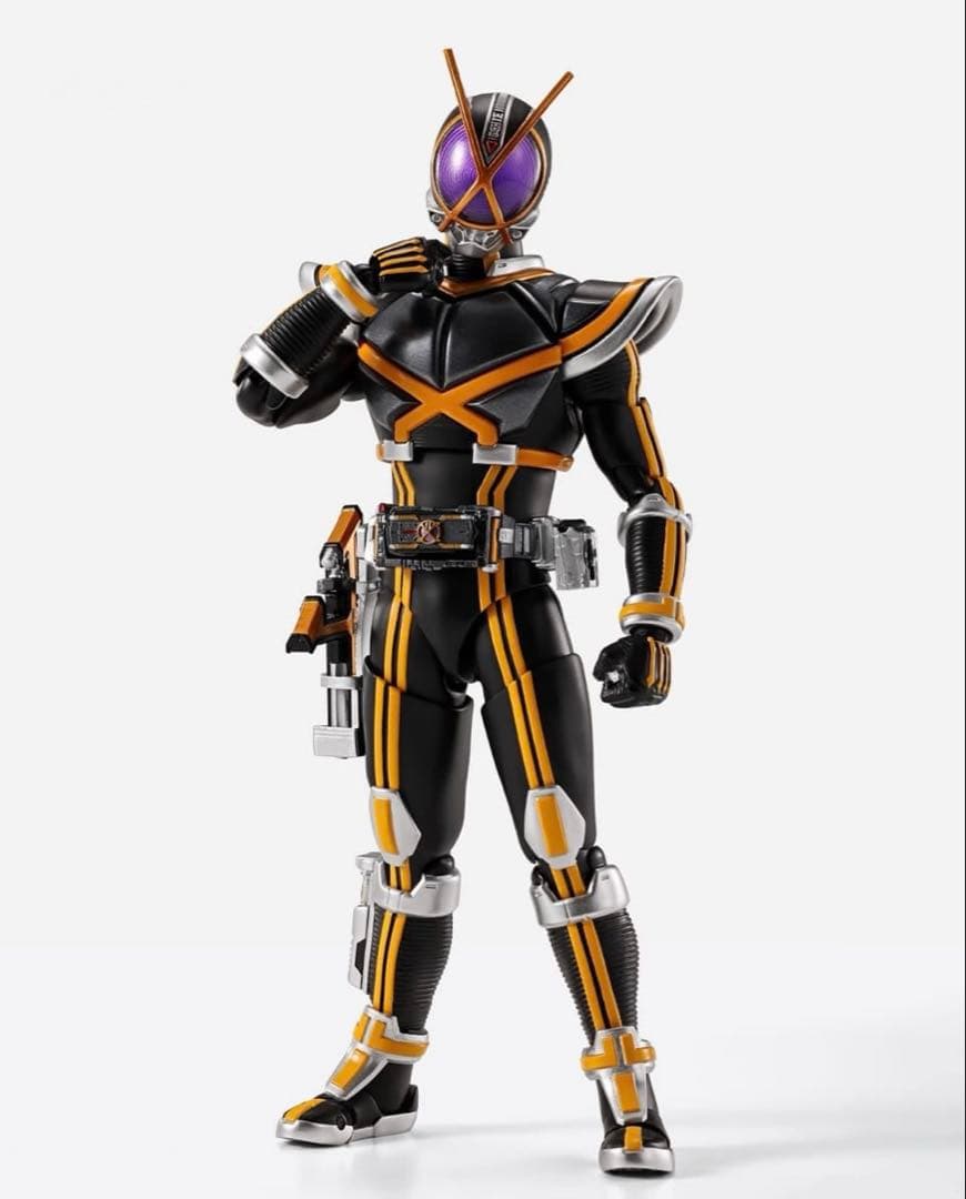 新品未開封　S.H.Figuarts 真骨彫製法　仮面ライダー カイザ