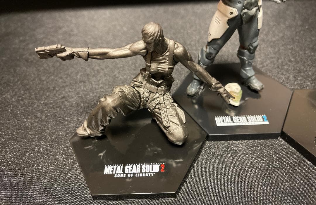 メタルギアソリッド フィギュアセット 5体　l Gear Solid