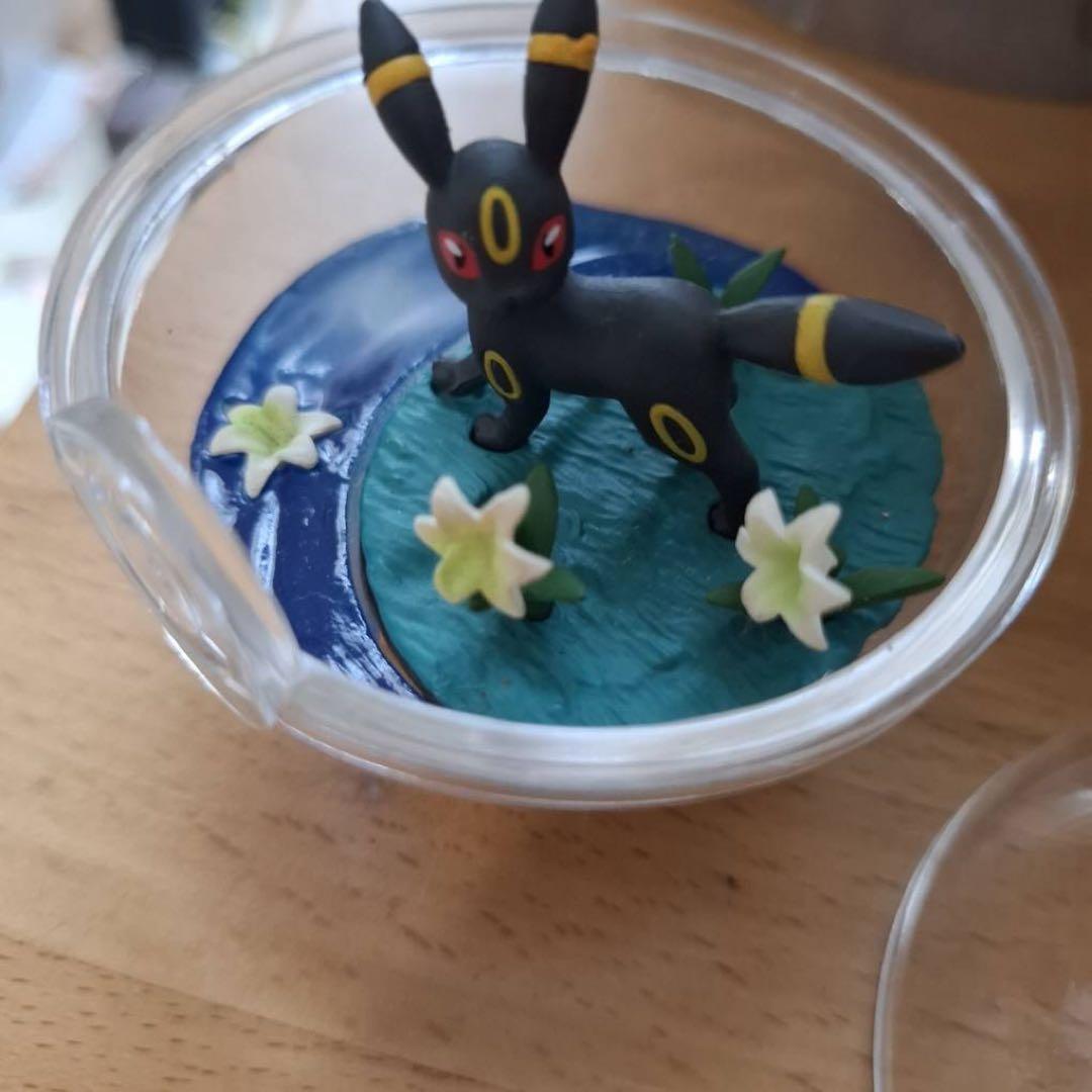 ポケモン フィギュアセット ブラッキーシャワーズ　リーメント　キーホルダー